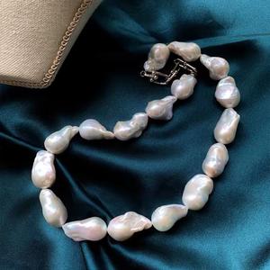 Collar de Perlas Barrocas, Huellas del Tiempo, Personalidad Única, Cadena de Clavícula Moderna, Diseño Irregular de Partículas Grandes Naturales - Product Image 1