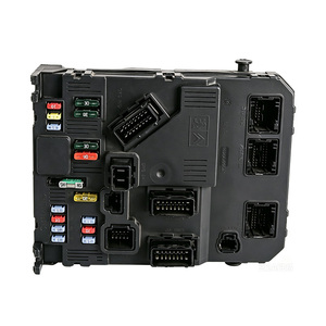 1607832880 965799780 S118085220F Peugeot 206 Mk2 <span class=keywords><strong>207</strong></span> Citroën C2 1998-2000 Boîtier de commande de la boîte à fusibles - Product Image 1
