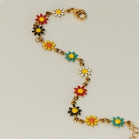 Bracelet réglable en acier inoxydable plaqué or 18 carats, imperméable, avec fleurs de marguerite colorées style bohème pour femmes