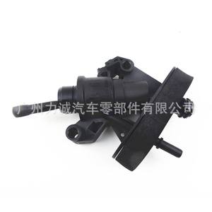 Cylindre maître d'embrayage neuf pour Ford Fiesta avec numéros de pièce 1514344 1516918 1529439 1537442 - Product Image 1