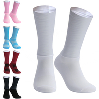 Partenariat à long terme Nouvelles chaussettes de cyclisme Aero Bike d'été en gel de silice antidérapantes respirantes pour femmes, idéales pour la course et le sport