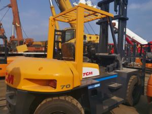 Carretilla elevadora diésel TCM FD70 de 7 toneladas con ajuste de distancia hidráulica Nueva condición en stock - Product Image 4