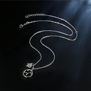 Collar de Plata de Ley S925 Simple y Elegante con Signo del Zodiaco y Número, Libra - Product Image 5