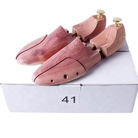 Árbol de zapatos de cedro con Twin Tubed para hombre, árbol de zapatos de cedro con tacón enganchado, árboles de zapatos de cedro para hombre, madera aromática de cedro de América del Norte
