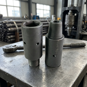 Adaptateur de tige de forage robuste forgé avec douille carrée et trou pour axe de transmission de couple - Product Image 4