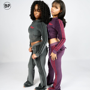 Vêtements pour femmes personnalisés Y2K, logo brodé, jogging en <span class=keywords><strong>velours</strong></span>, veste en <span class=keywords><strong>velours</strong></span> et <span class=keywords><strong>pantalon</strong></span> long pour grande fille, ensembles deux pièces - Product Image 3