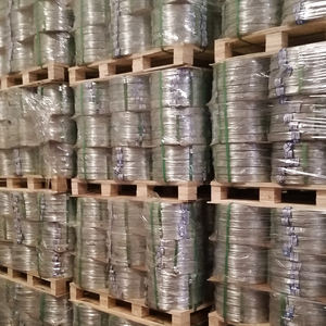 Prix d'usine plongé à chaud <span class=keywords><strong>fil</strong></span> <span class=keywords><strong>galvanisé</strong></span> à faible teneur en carbone <span class=keywords><strong>de</strong></span> calibre 18 16 12 <span class=keywords><strong>fil</strong></span> <span class=keywords><strong>galvanisé</strong></span> à chaud personnalisé <span class=keywords><strong>pour</strong></span> la cour <span class=keywords><strong>de</strong></span> <span class=keywords><strong>vigne</strong></span> - Product Image 5