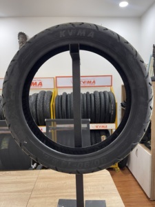 Carcasa de Neumático de Motocicleta Nueva de Alta Calidad KUMA K207 110/70-12 100/90-10 100/90-14 90/90-14 Caucho Natural + Nailon 12 Meses - Product Image 3