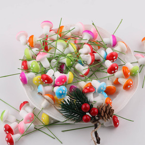 Décorations de Noël en forme de champignons en mousse à faire soi-même, fournitures artisanales pour la création d'ornements d'arbre - Product Image 1