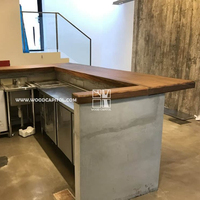 Comptoir de bar en bois pour la maison personnalisé pour l'installation de bars fonctionnels Comptoir de bar en bois à la mode Vente en gros directement de l'usine