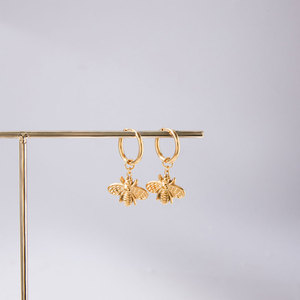 Pendientes de Abeja de Moda al por Mayor, de Acero Inoxidable 316L Coreano, Chapados en Oro PVD de 14k y 18k, Joyería de Alta Calidad para Mujer - Product Image 5