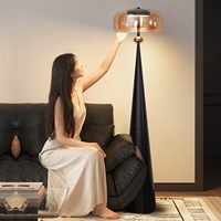 Lampe de sol en verre minimaliste italienne, lumière d'ambiance verticale haut de gamme de luxe pour salon, près du canapé, chambre à coucher