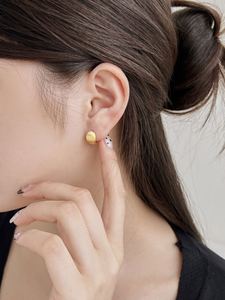 Boucles d'oreilles clipsables en forme de U, design personnalisé minimaliste pour femmes, en argent S925 rhodié, plaqué or 18 carats, fil métallique - Product Image 5