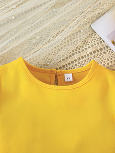 Ensemble de vêtements d'été pour filles de <span class=keywords><strong>4</strong></span> à 7 <span class=keywords><strong>ans</strong></span>, <span class=keywords><strong>veste</strong></span> à manches bouffantes en coton doux jaune, jupe en maille florale, deux pièces - Product Image 4