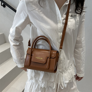 <span class=keywords><strong>Sac</strong></span> <span class=keywords><strong>à</strong></span> <span class=keywords><strong>main</strong></span> mini en cuir PU pour femme avec double poignée, sacs <span class=keywords><strong>à</strong></span> bandoulière carrés pour le quotidien, les trajets et le shopping - Product Image 2