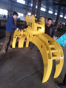 Pinza Hidráulica Frontal para Excavadora HYKING para Madera/Troncos con Apertura Máxima de Mandíbula de 2400 mm y Peso de 1450 kg - Product Image 1