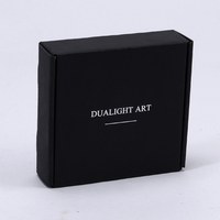 Boîtes d'expédition en carton ondulé noir mat avec logo personnalisé Boîte postale pliante pour sous-vêtements chaussures cadeau
