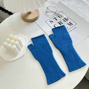 Guantes de punto de <span class=keywords><strong>medio</strong></span> Dedo de Color sólido Guantes de punto personalizados elásticos suaves <span class=keywords><strong>y</strong></span> cálidos Mitones para <span class=keywords><strong>hombres</strong></span> <span class=keywords><strong>y</strong></span> mujeres - Product Image 5