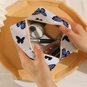 Bolsa <span class=keywords><strong>de</strong></span> Maquillaje Azul con Mariposas para Mujer, Bolsa <span class=keywords><strong>de</strong></span> Almacenamiento <span class=keywords><strong>de</strong></span> Pana, Bolsa Cosmética Octogonal con Cierre, Bolsa <span class=keywords><strong>de</strong></span> Almacenamiento <span class=keywords><strong>de</strong></span> Cosméticos Grande <span class=keywords><strong>de</strong></span> Poliéster - Product Image 4