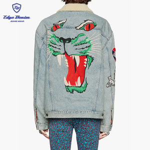 Oem <span class=keywords><strong>en</strong></span> gros bleu broderie <span class=keywords><strong>jean</strong></span> <span class=keywords><strong>veste</strong></span> sherpa à l'intérieur <span class=keywords><strong>en</strong></span> <span class=keywords><strong>jean</strong></span> <span class=keywords><strong>oversize</strong></span> <span class=keywords><strong>veste</strong></span> avec patchs - Product Image 4