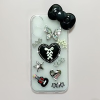 4 pièces de breloques pour coques d'iPhone et iPad, en strass rose, avec motifs goutte d'eau, cœur, miroir, entièrement sertis de strass, nœud papillon et étoile-cœur connectées