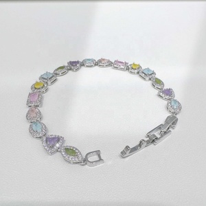 Bracelet en argent sterling 925 plaqué or avec pierres colorées, style mode féminin, zircon cubique taille poire, idéal pour les fêtes - Product Image 1