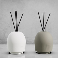 Diffuseur de parfum d'ambiance en céramique hexagonale de luxe personnalisé avec logo C&H Wholesale, sans BPA, pour la décoration de la maison et l'aromathérapie.