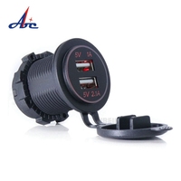 Chargeur de voiture Double anneau USB Led 3.1A Entrée DC12v-24v Sortie Usb 3.1A Chargeur Usb de voiture ABS 37*29*53mm