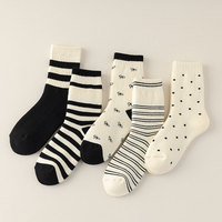 Chaussettes mi-mollet en coton épais et polaire pour femme, rayées noir et blanc, chaudes et douillettes pour l'automne et l'hiver