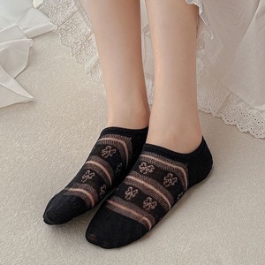 Calcetines de malla transpirable para mujer, color gris claro, absorbentes del sudor, invisibles, de color sólido, para primavera y verano - Product Image 2