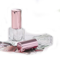 Atomizador de Perfume recargable portátil botella de Spray 30ml 50ml botella de Perfume vacía rosa de vidrio cuadrado con tapa de niebla de Spray fino