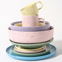 Assiettes en céramique aux couleurs macaron nordiques personnalisées, bols à riz, soupes, ramen, céréales, assiettes à steak pour restaurants, maisons, hôtels