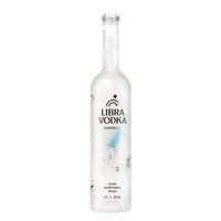 Bouteille d'alcool en verre personnalisée de 750 ml Bouteille de vodka ronde avec logo imprimé givré 75cl 750 ml 1 l Bouteilles en verre de vodka d'alcool de spiritueux