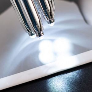 Bolígrafo 3 en 1 con Lápiz Óptico y LED, Tinta Negra de 1.0 mm, Metálico, Personalizado para Pantallas Táctiles, Oficina, Hogar, Regalo Promocional - Product Image 2