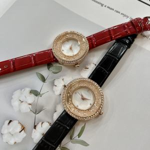 Reloj de Pulsera de Cuarzo Romántico para Mujer con Esfera de 32 mm, Correa de Acero Inoxidable de Lujo, Correa de Oro Rosa, Logotipo Personalizado, Moderno para Damas - Product Image 1