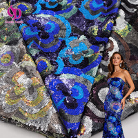 Tissu à paillettes brodé scintillant à motif floral multicolore haute densité pour costumes de scène