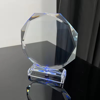 Trophée en cristal personnalisé en forme d'octogone gravé au laser avec base lumineuse LED, vente chaude
