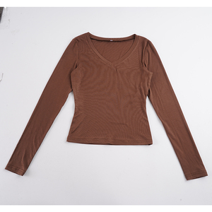 Camiseta de manga larga con cuello en V y corte ajustado para mujer, camiseta básica corta con detalle de punto acanalado, top informal para otoño - Product Image 2