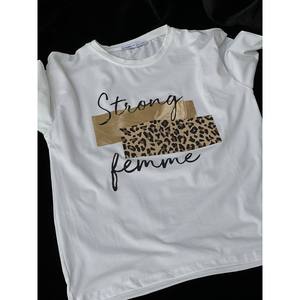 เสื้อยืด Fiori Strong Femme สำหรับผู้หญิง ผ้าฝ้ายเจอร์ซีย์ 100% พิมพ์ลายฟอยล์ ระบายอากาศได้ดี แขนเสื้อแบบปกติ - Product Image 1