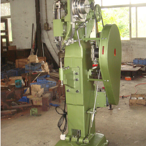 Máquina Remachadora Hidráulica <span class=keywords><strong>para</strong></span> Productos de Ferretería, Equipaje, Coches de Bebé y Sillas de Playa - Product Image 1