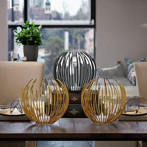 Candelabro Nórdico Creativo de Hierro Dorado Ecológico e Impermeable de 5 Pulgadas, Decoración para el Hogar para Cenas a la Luz de las Velas - Product Image 3