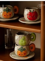 Tasse rétro à pincer la main avec sourire de dessin animé personnalisé, tasse à café et soucoupe en céramique, ensemble de tasses à thé de l'après-midi pour la maison et l'hôtel