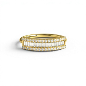 Bague de mariage large en or 18 carats plaqué or, sertie de trois rangs de diamants baguette et pavé de diamants ronds, demi-éternité, bijoux fins pour femme - Product Image 1