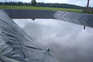 แผ่นยางปูบ่อ<span class=keywords><strong>ปลา</strong></span>แบบหนาพิเศษ 45mil EPDM ขนาด 10x10 เมตร แผ่นรองพื้นยาง EPDM สำหรับระบบเพาะเลี้ยงสัตว์น้ำ <span class=keywords><strong>บ่อ</strong></span><span class=keywords><strong>ปลา</strong></span> - Product Image 3