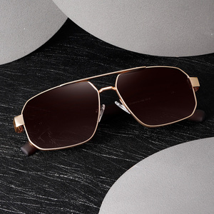 Gafas de Sol Polarizadas Antideslizantes Clásicas S15107 para Hombre y Mujer, Gafas Casuales para Negocios y Deportes al Aire Libre, para Viajes, Conducción y Pesca - Product Image 1