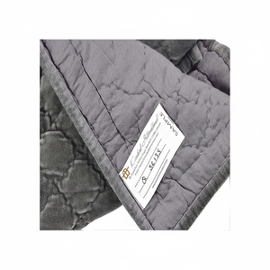 Couvre-lit matelassé d'hiver en velours de coton teal de luxe, fait à la main, écologique, taille Queen, pour la maison, l'hôtel, les enfants - Product Image 1