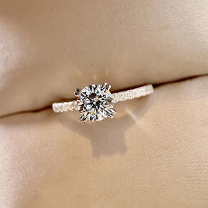 Anello di Diamanti F910 per Donna, Taglio Brillante Rotondo, Diamante Naturale, Stile Classico di Fidanzamento, Equivalente a 1 Carato - Product Image 3