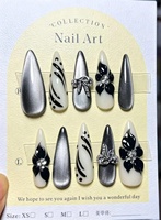 Faux ongles longs stiletto faits main à presser, nude blanc, avec décoration anneau métallique perforant style French, couvrance totale, en gel souple, 10 pièces