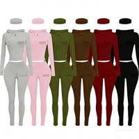 Ensemble de survêtement deux pièces Body Basics pour femme avec logo personnalisé, comprenant une veste à capuche moulante zippée avec passe-pouce et un pantalon legging