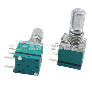 Potentiomètre rotatif Leixin RV097 B10K avec bouton poussoir horizontal et interrupteur - Product Image 1